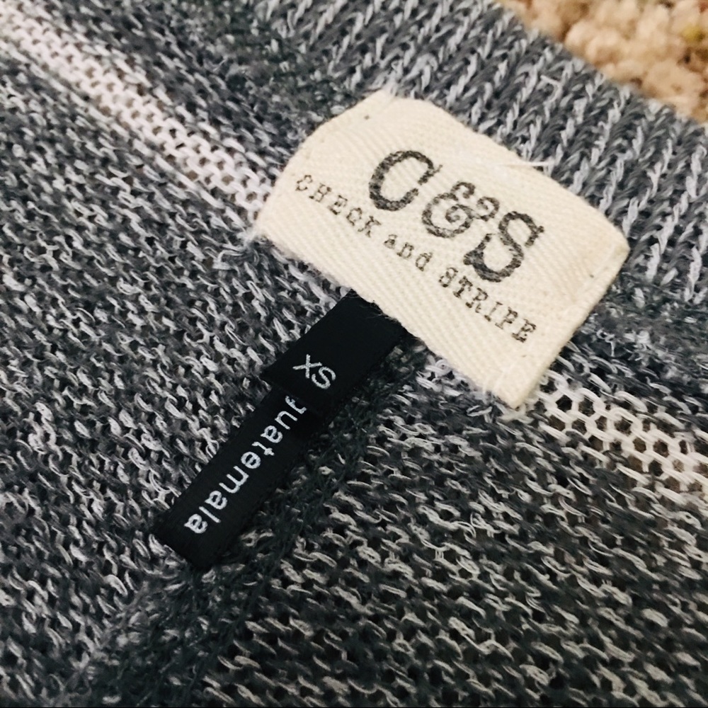 Stripped Sweater - Picture 4 of 4